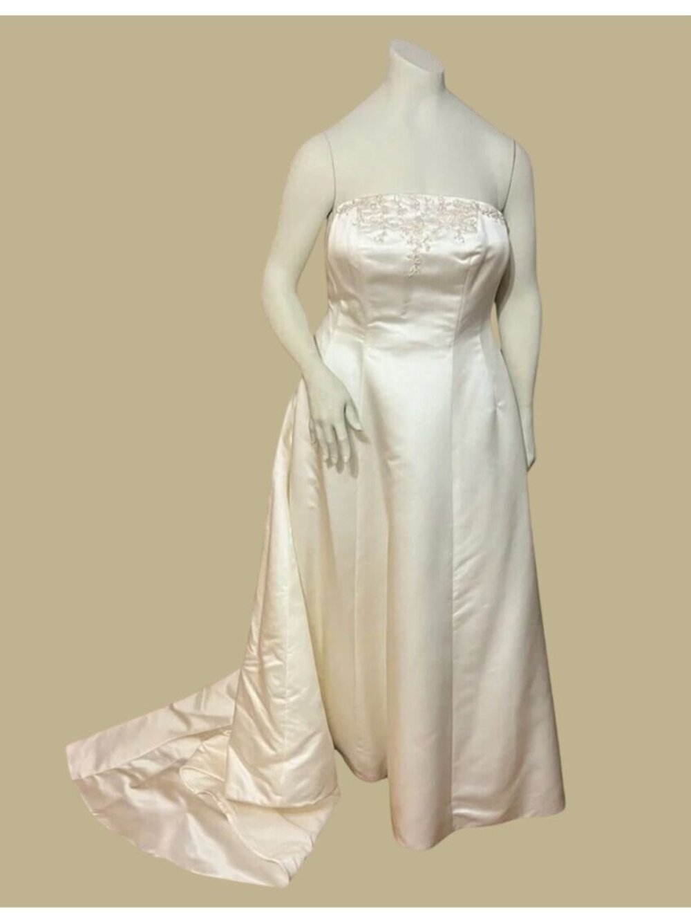 Ivory Satin Strapless‎ Beaded Wedding Gown Dress Size 24W Bride Train 9V8835 - Picture 2 of 10